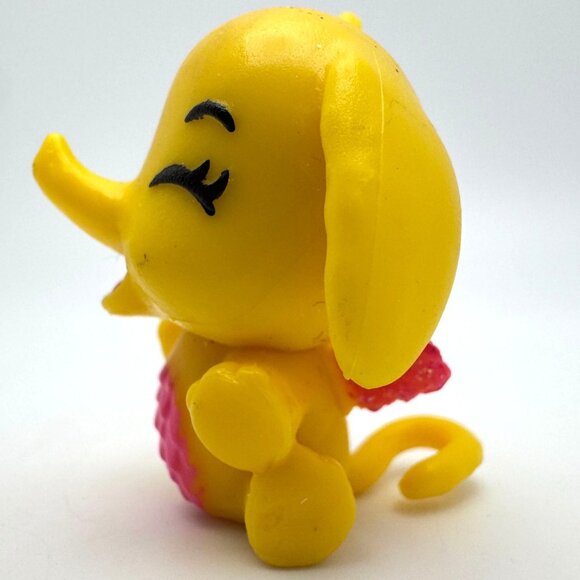 Hatchimals Colleggtibles Season 1 Yellow Elefly Elephant Figure Pink Wings 1.5" - Picture 7 of 8